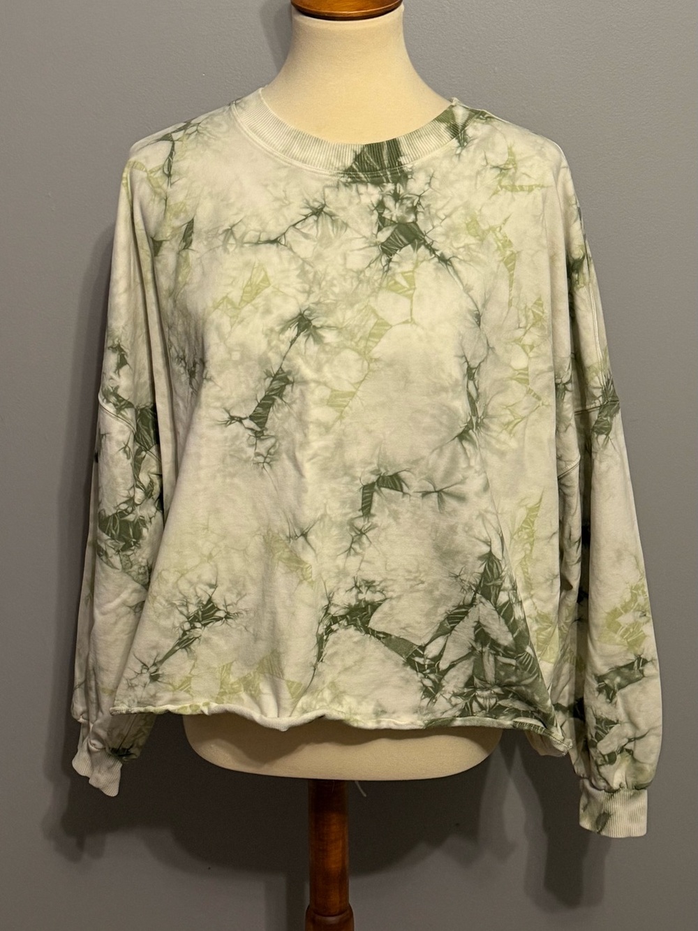 lululemon athletica Light Green Tie-Dye Crewneck Sweatshirt